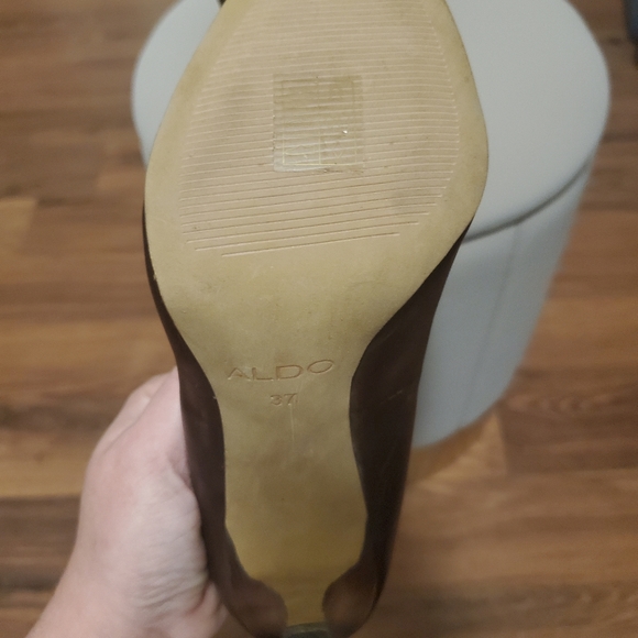 High heels - Picture 5 of 5